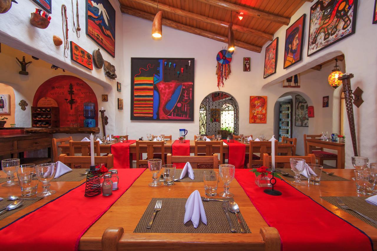 Hosteria Museart Pantavi Tumbabiro エクステリア 写真