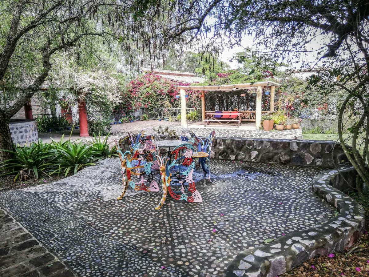 Hosteria Museart Pantavi Tumbabiro エクステリア 写真