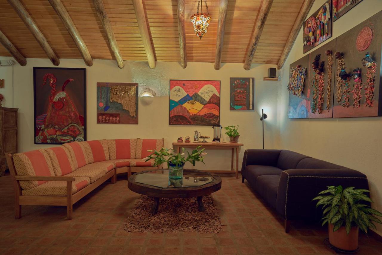 Hosteria Museart Pantavi Tumbabiro エクステリア 写真